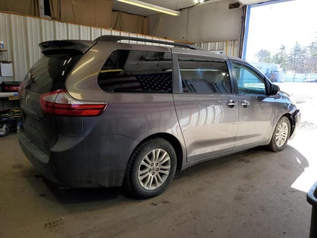 2015 Toyota Sienna XLE