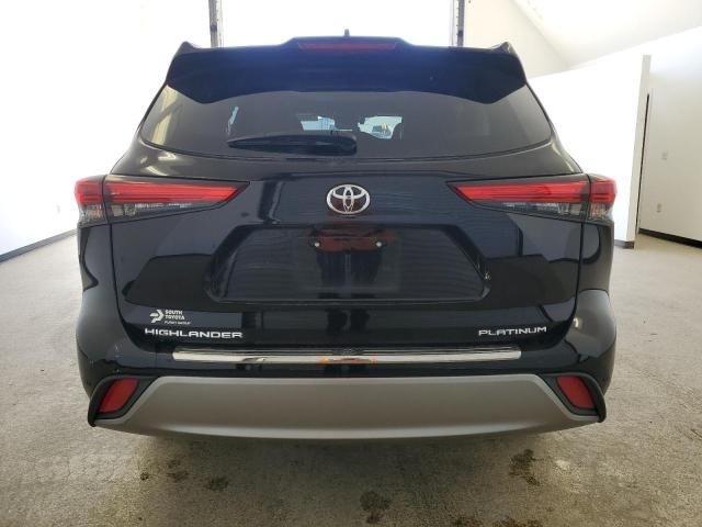 2022 Toyota Highlander Platinum