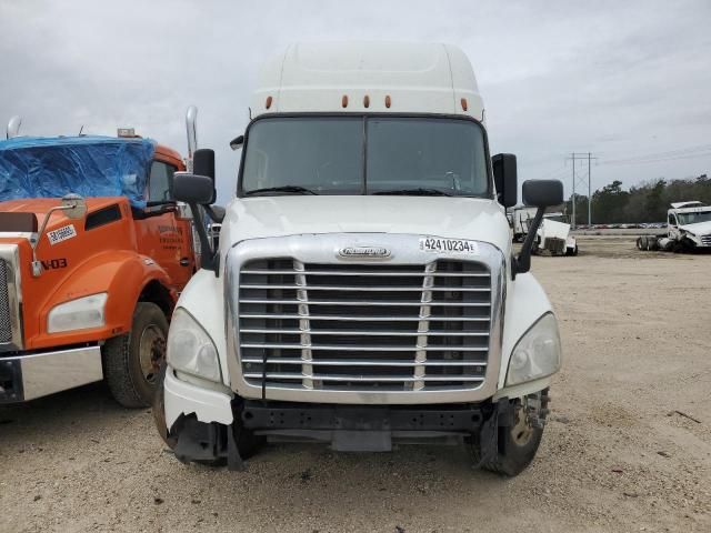 2016 Freightliner Cascadia 125