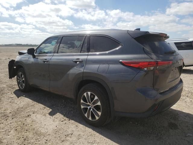 2021 Toyota Highlander XLE