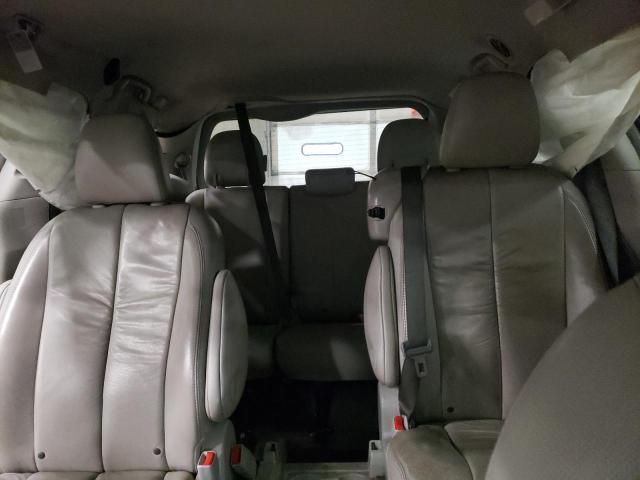 2011 Toyota Sienna XLE