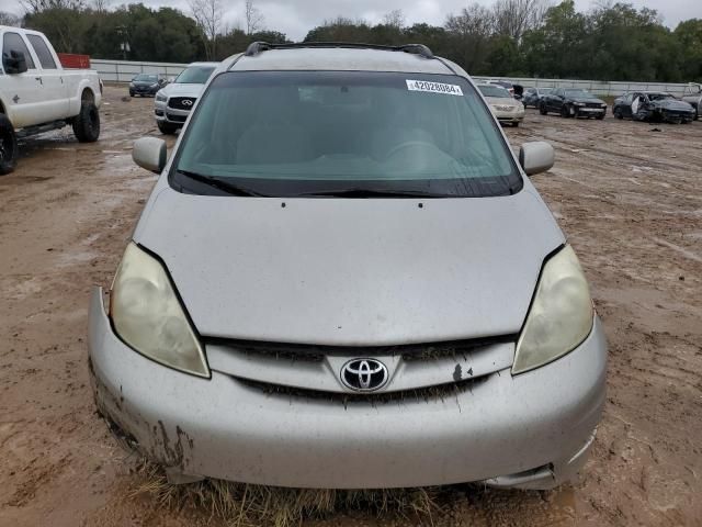 2006 Toyota Sienna XLE