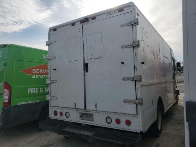 2004 Freightliner Chassis M Line WALK-IN Van