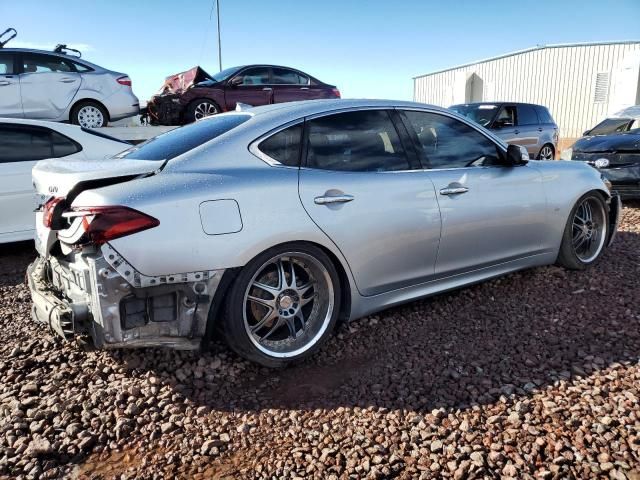 2017 Infiniti Q70 3.7