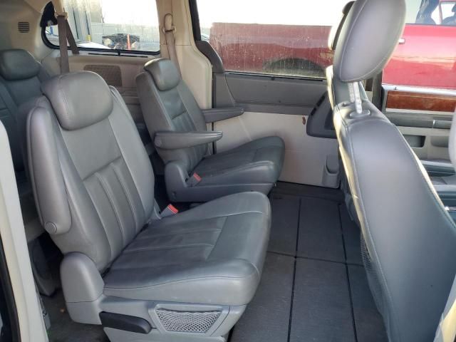 2009 Chrysler Town & Country Touring