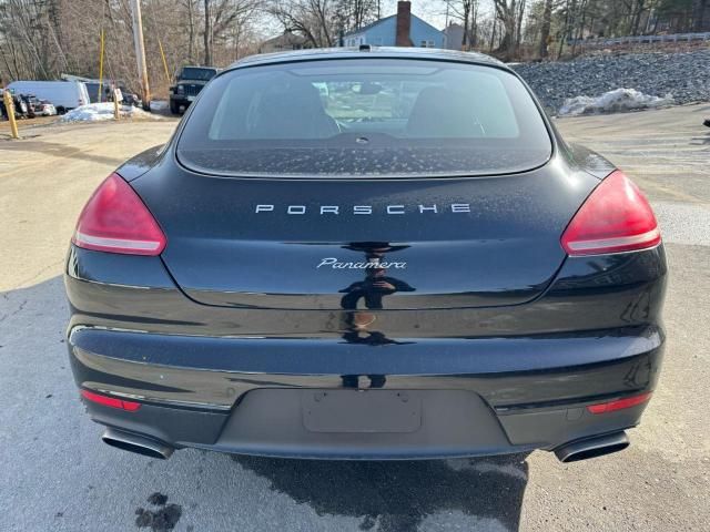 2015 Porsche Panamera 2