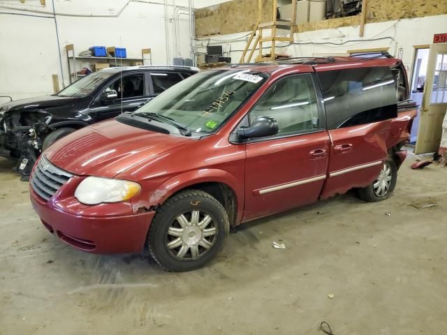 2006 Chrysler Town & Country Touring