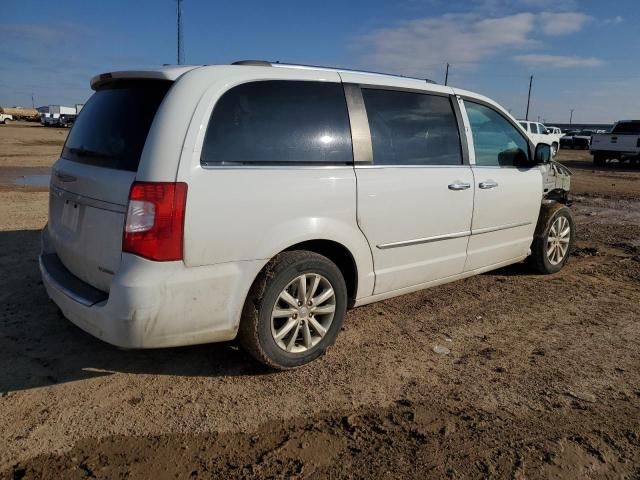 2016 Chrysler Town & Country Limited Platinum