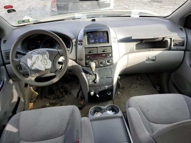 2008 Toyota Sienna CE