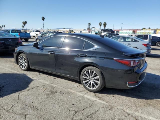 2019 Lexus ES 300H