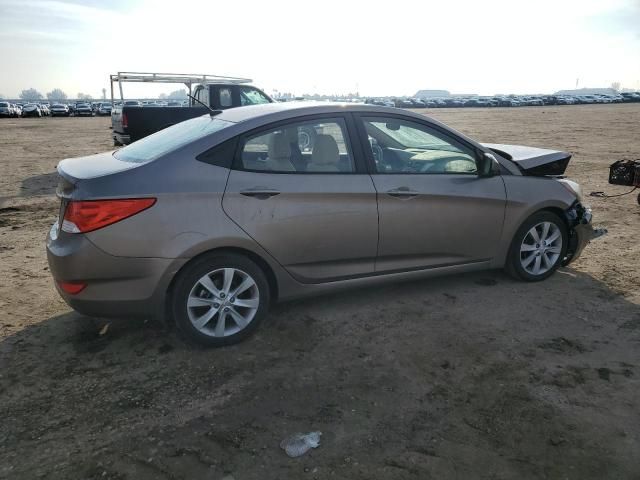 2013 Hyundai Accent GLS