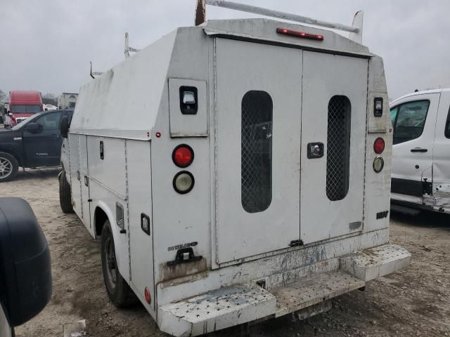 2014 Ford Econoline E350 Super Duty Cutaway Van