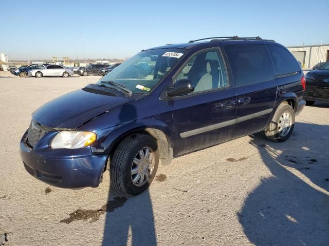 2005 Chrysler Town & Country