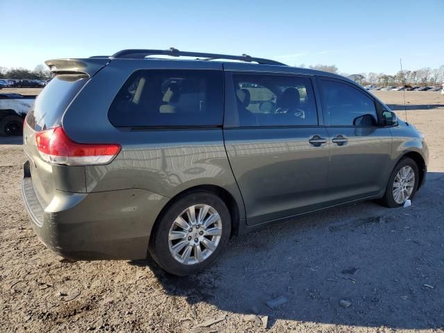 2011 Toyota Sienna LE