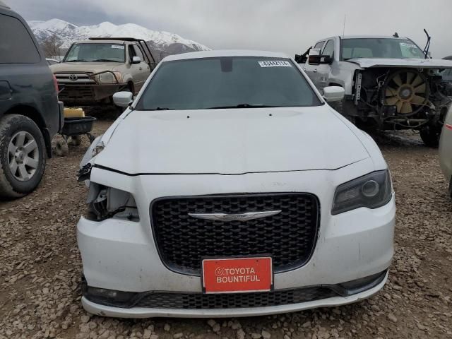 2018 Chrysler 300 S