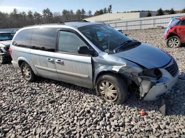 2005 Chrysler Town & Country Touring