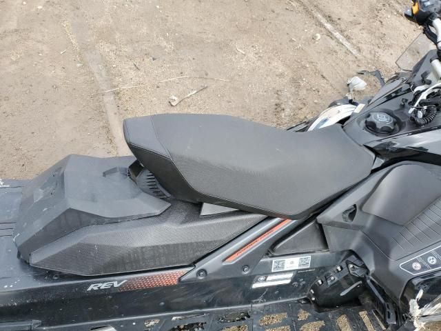 2017 Skidoo Renegade