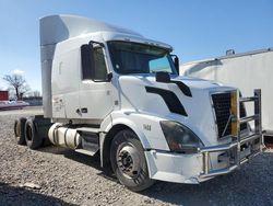 Salvage cars for sale from Copart Louisville, KY: 2009 Volvo VN VNL