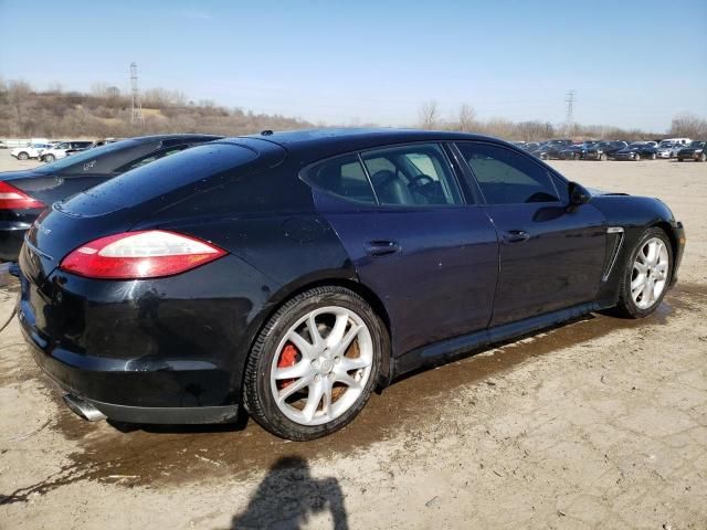 2011 Porsche Panamera 2