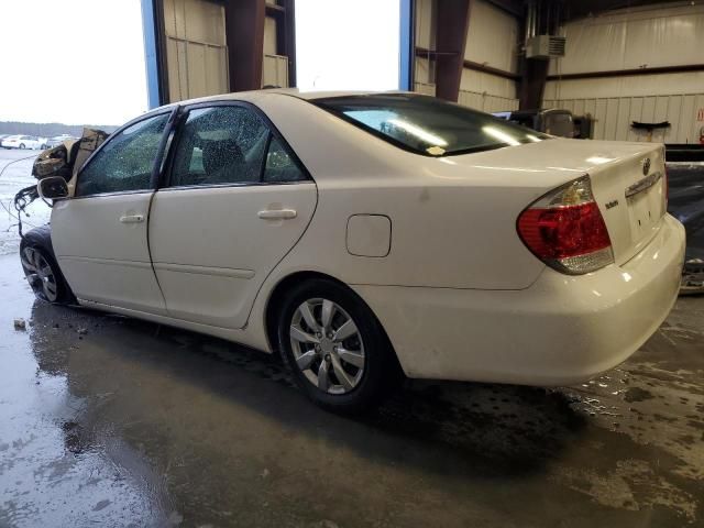 2005 Toyota Camry LE