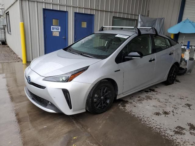 2022 Toyota Prius LE