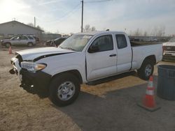 Salvage cars for sale from Copart Pekin, IL: 2018 Toyota Tacoma Access Cab