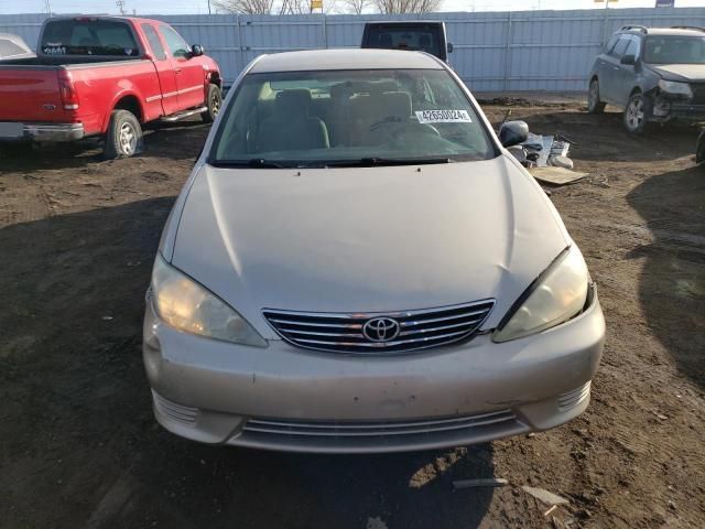 2005 Toyota Camry LE