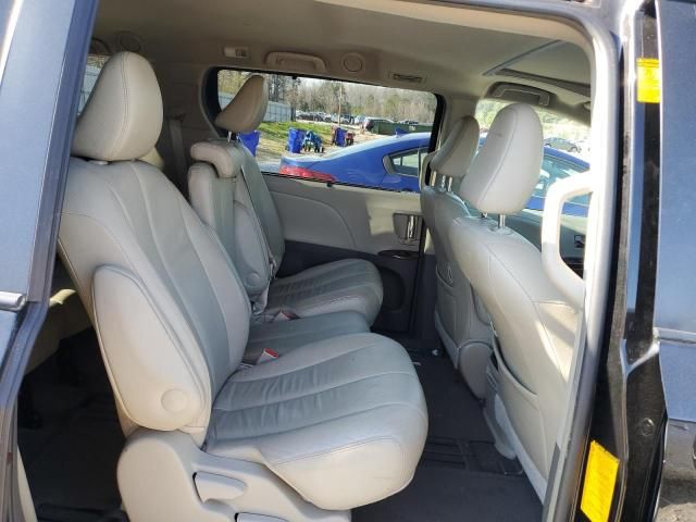 2013 Toyota Sienna XLE