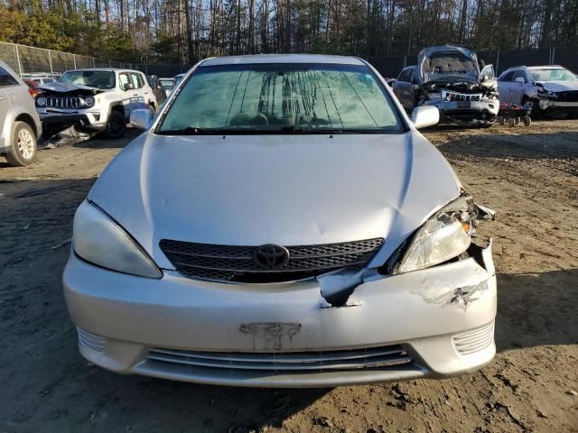 2004 Toyota Camry LE