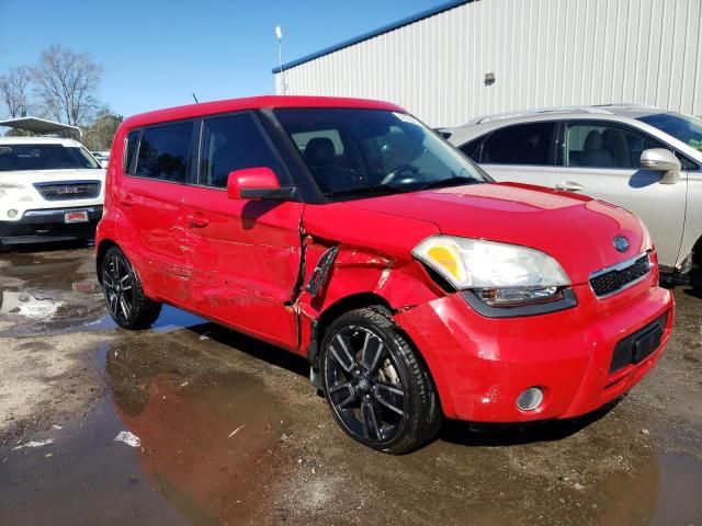 2011 KIA Soul +