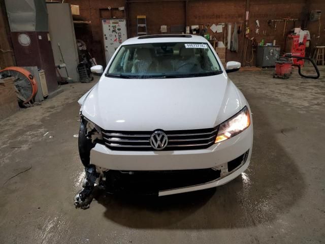 2013 Volkswagen Passat SE