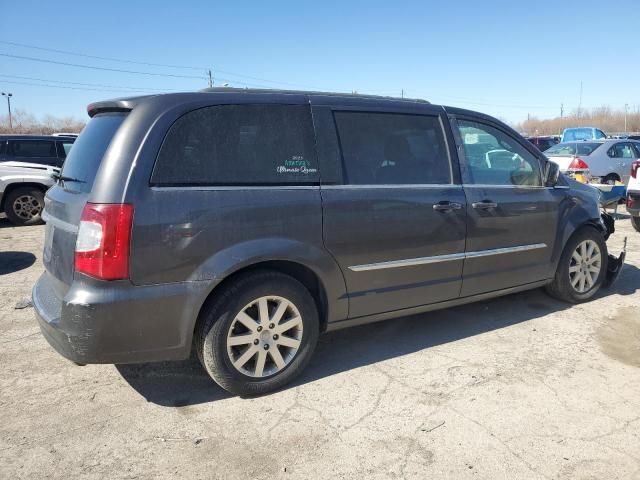 2016 Chrysler Town & Country Touring