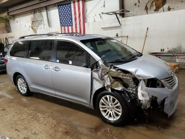 2017 Toyota Sienna XLE