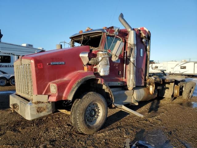 2013 Kenworth Construction T800