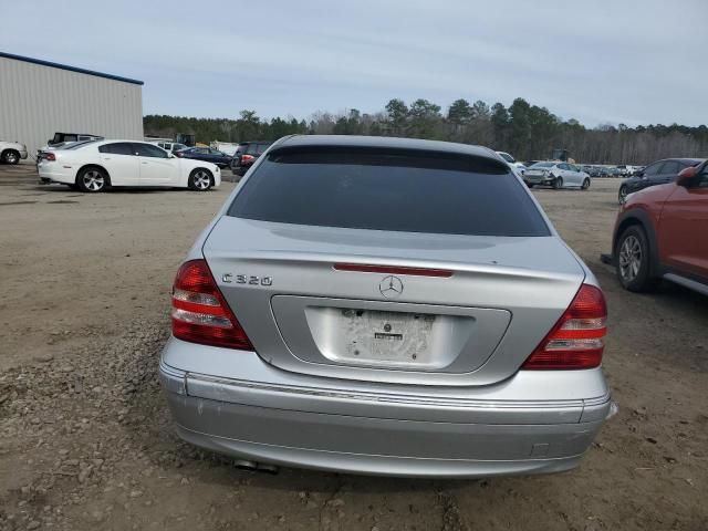 2005 Mercedes-Benz C 320