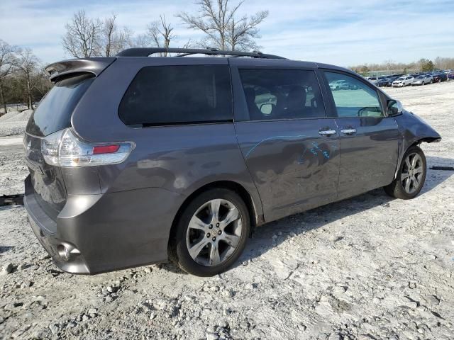 2013 Toyota Sienna Sport