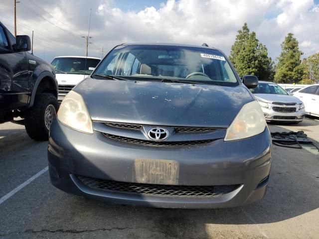 2010 Toyota Sienna CE