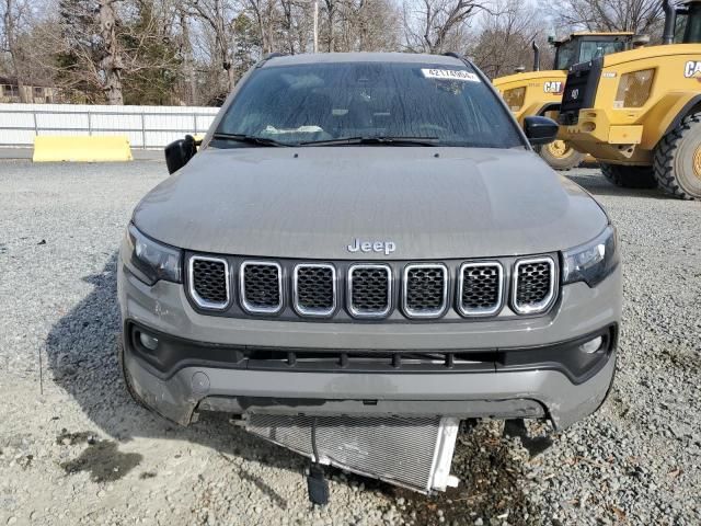 2023 Jeep Compass Latitude LUX