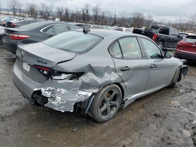 2017 Alfa Romeo Giulia Q4