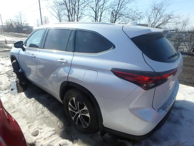 2022 Toyota Highlander XLE