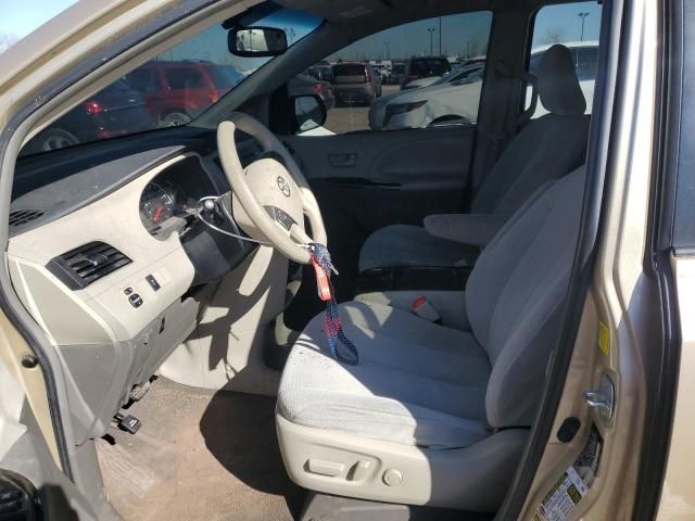 2011 Toyota Sienna LE