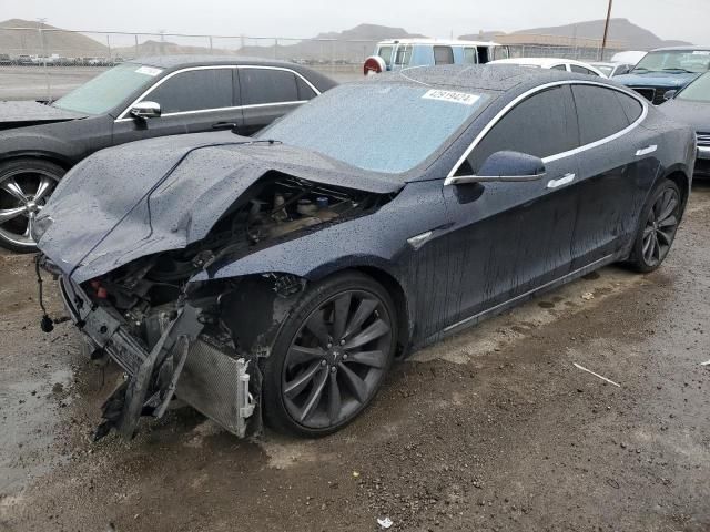 2015 Tesla Model S 70D