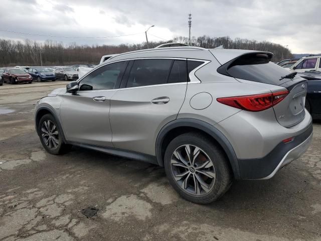 2017 Infiniti QX30 Base