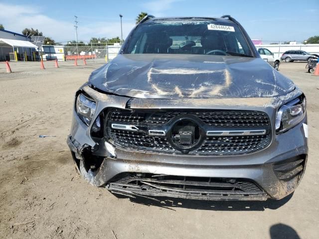 2023 Mercedes-Benz GLB 250