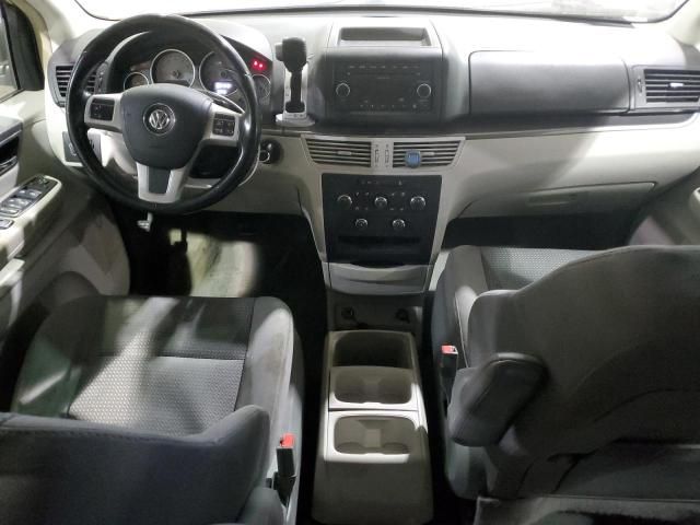 2011 Volkswagen Routan S