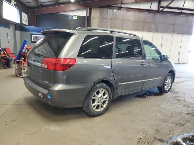 2004 Toyota Sienna XLE