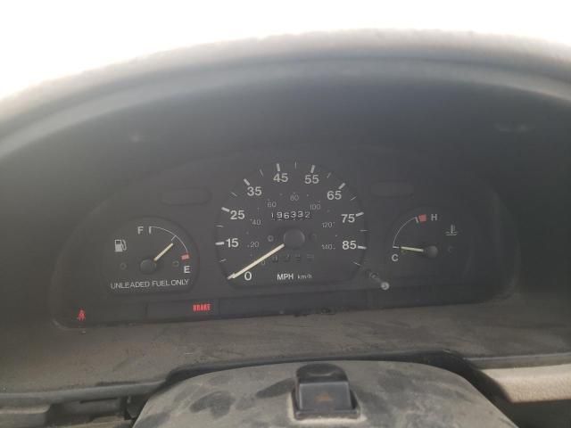 1995 Chevrolet 1995 GEO Metro Base