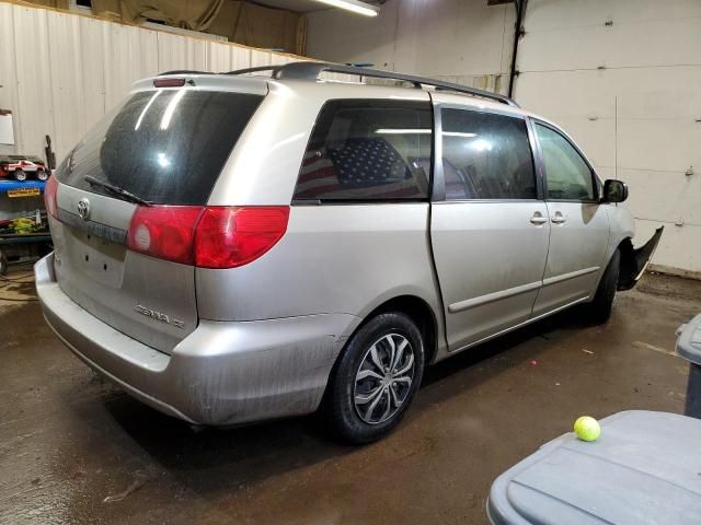 2010 Toyota Sienna CE