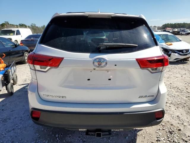 2019 Toyota Highlander SE