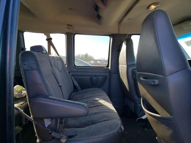 2004 Chevrolet Express G3500